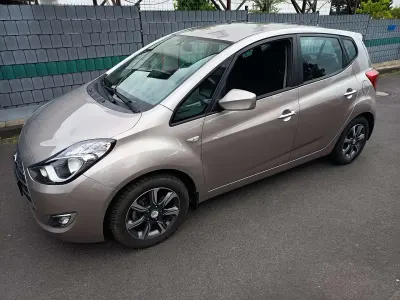 Gebraucht Hyundai i20 Space 125 PS (91 kW) 2019 Beige Kleinwagen