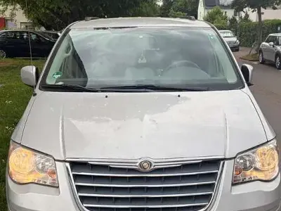 Begagnad Chrysler Town & Country Touring 354 HK (260 kW) 2008 Silver Minibuss