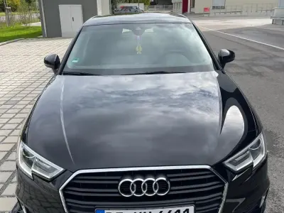 Gebraucht Audi A3 Sport 150 PS (110 kW) 2019 Schwarz Limousine