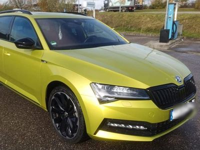 Gebraucht Skoda Superb Sport 200 PS (147 kW) 2023 Gold Kombi
