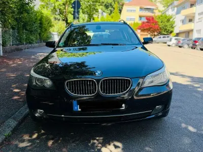 Gebraucht BMW 525 197 PS (144 kW) 2008 Schwarz Kombi