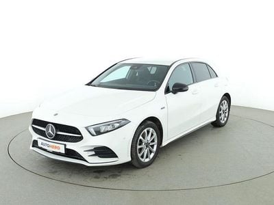 Gebraucht Mercedes A250 AMG line 102 PS (75 kW) 2020 Weiß Limousine