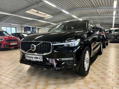 Gebraucht Volvo XC60 Momentum 197 PS (144 kW) 2022 Onyx black metallic SUV