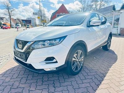 Gebraucht Nissan Qashqai N-Connecta 116 PS (85 kW) 2017 Weiß SUV