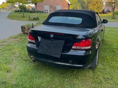 Gebraucht BMW 118 Cabriolet 143 PS (105 kW) 2010 Schwarz Cabrio