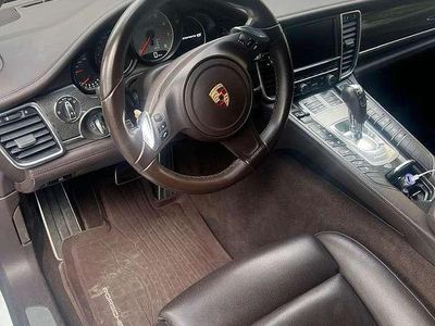 Porsche Panamera 4S