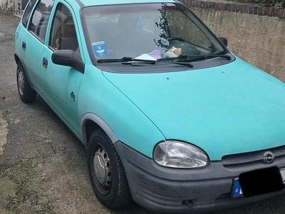 Grün Gebraucht 1995 Opel Corsa Kleinwagen | 899 €