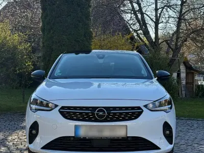 Gebraucht Opel Corsa 101 PS (74 kW) 2020 Weiß Kleinwagen