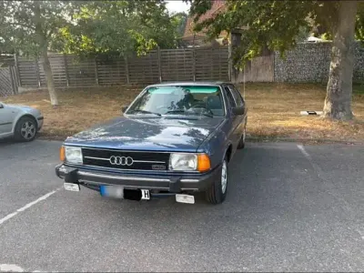Gebraucht Audi 100 Ambiente 136 PS (100 kW) 1978 Blau Limousine