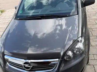 Gebraucht Opel Zafira Family 140 PS (102 kW) 2014 Grau Van / Kleinbus
