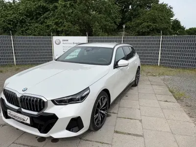 Gebraucht BMW 520 Performance 208 PS (152 kW) 2025 Weiß Kombi