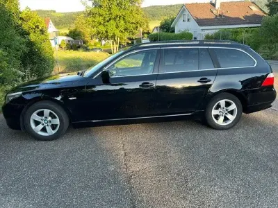 Gebraucht BMW 520 163 PS (119 kW) 2009 Schwarz Kombi