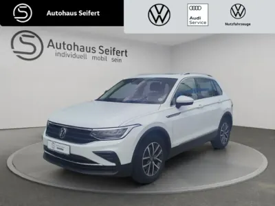 Gebraucht VW Tiguan Life 131 PS (96 kW) 2022 Weiß SUV