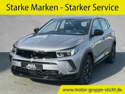 Gebraucht Opel Grandland Electric 136 PS (100 kW) 2024 Andere farbe SUV