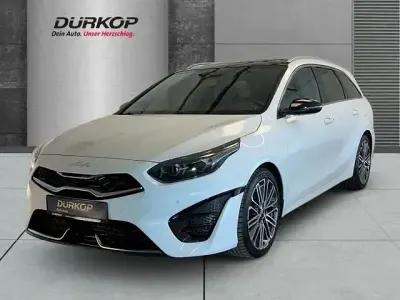Gebraucht Kia Ceed Sportswagon GT-Line 140 PS (102 kW) 2025 Weiß Limousine
