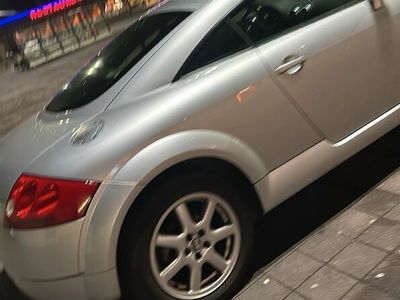 gebraucht Audi TT Grau