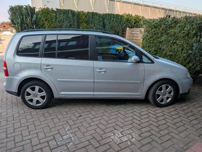 Gebraucht VW Touran 140 PS (102 kW) 2005 Silber Van / Kleinbus