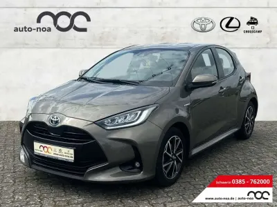 Gebraucht Toyota Yaris Hybrid Team 116 PS (85 kW) 2021 Oxide bronze Kleinwagen