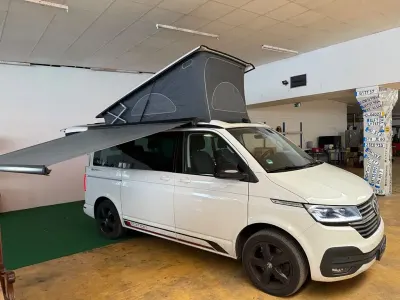 Gebraucht VW California Beach 199 PS (146 kW) 2020 Weiß Van