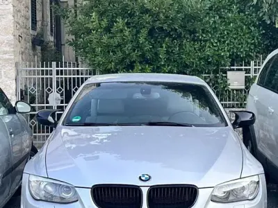 Gebraucht BMW 320 Cabriolet M Sport 184 PS (135 kW) 2012 Silber Cabrio