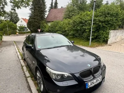 Gebraucht BMW 525 Basis 177 PS (130 kW) 2005 Schwarz Limousine