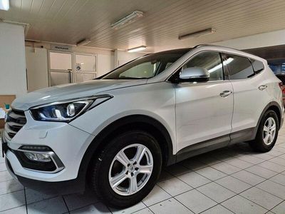 Grau Gebraucht 2015 Hyundai Santa Fe Premium SUV | 27.800 €