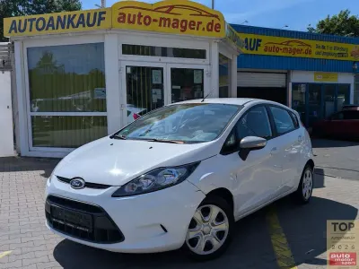 Gebraucht Ford Fiesta Trend 82 PS (60 kW) 2009 Weiß Limousine