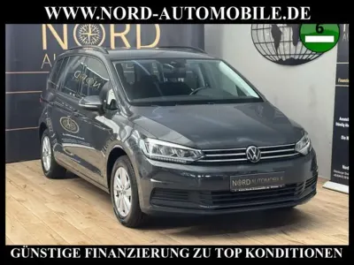Gebraucht VW Touran Comfortline 150 PS (110 kW) 2023 Grau Van / Kleinbus