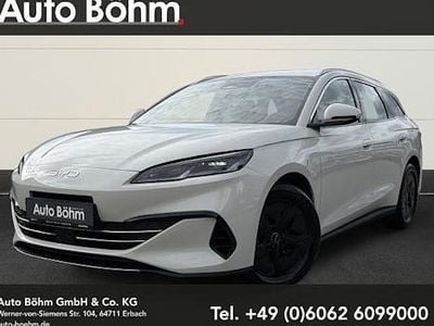 Weiß(metallic) Gebraucht 2026 BYD Seal Boost Kombi | 33.990 € (Fairer Preis)