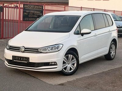 Gebraucht VW Touran Trendline 116 PS (85 kW) 2018 Weiß Van / Kleinbus