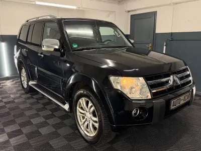 Gebraucht Mitsubishi Pajero Instyle 200 PS (147 kW) 2011 Schwarz SUV