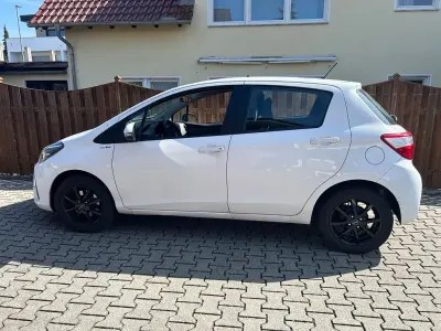 Gebraucht Toyota Yaris Comfort 111 PS (81 kW) 2019 Weiß Limousine