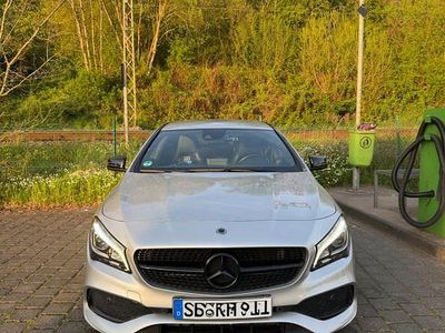 Gebraucht Mercedes CLA180 Shooting Brake Edition 122 PS (89 kW) 2018 Grau Kombi