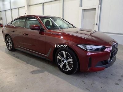 Second-hand BMW i4 Sport Line 250 kW (340 CP) 2023 Roșu Berlinǎ