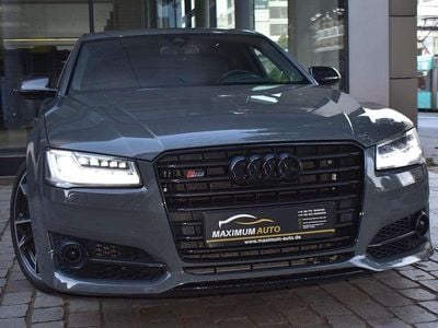 Audi S8 plus