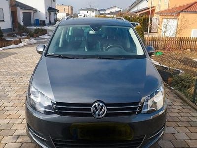 Gebraucht VW Sharan Highline 177 PS (130 kW) 2015 Grau Van / Kleinbus