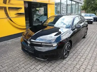 Neu Opel Astra 145 PS (106 kW) 2026 Schwarz Limousine