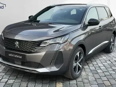Gebraucht Peugeot 5008 Allure 131 PS (96 kW) 2024 Grau SUV