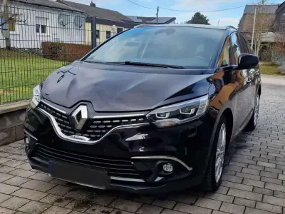 Gebraucht Renault Grand Scénic IV Initiale Paris 163 PS (119 kW) 2018 Violett Van / Kleinbus