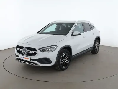Gebraucht Mercedes GLA200 Progressive 163 PS (119 kW) 2020 Weiß SUV