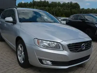 Gebraucht Volvo V70 Kinetic 120 PS (88 kW) 2015 Silber Kombi
