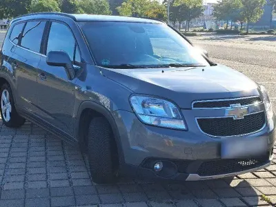 Gebraucht Chevrolet Orlando 141 PS (103 kW) 2011 Grau Van / Kleinbus