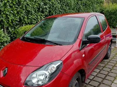 Gebraucht Renault Twingo 75 PS (55 kW) 2011 Rot Kleinwagen