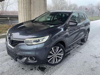 Titangrau Gebraucht 2016 Renault Kadjar Bose Edition SUV | 10.475 € (Fairer Preis)