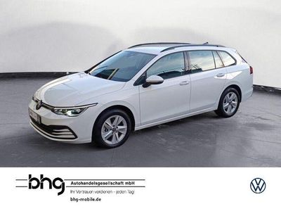 Gebraucht VW Golf VIII Life 150 PS (110 kW) 2024 Weiß Kombi