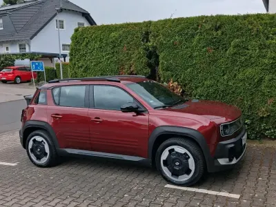 Gebraucht Renault R4 Evolution 79 kW (108 PS) 2026 Rot Kleinwagen