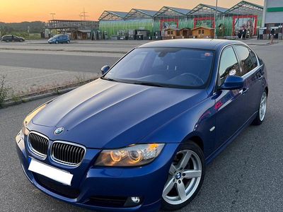 Blau Gebraucht 2011 BMW 325 Limousine | 7.950 €