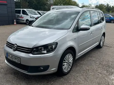 Gebraucht VW Touran Cup 140 PS (102 kW) 2014 Silber Van / Kleinbus
