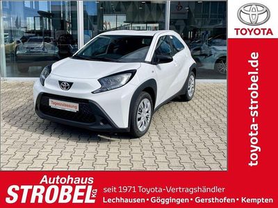 Neu Toyota Aygo X Business Edition 72 PS (52 kW) 2025 Weiß SUV