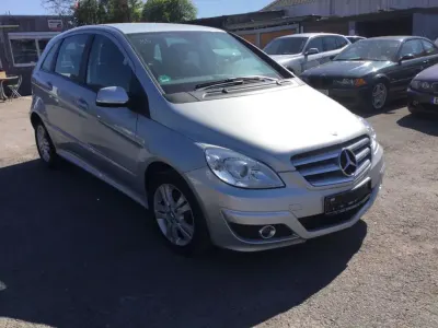 Używany Mercedes B170 116 KM (85 kW) 2008 Srebrny Minivan